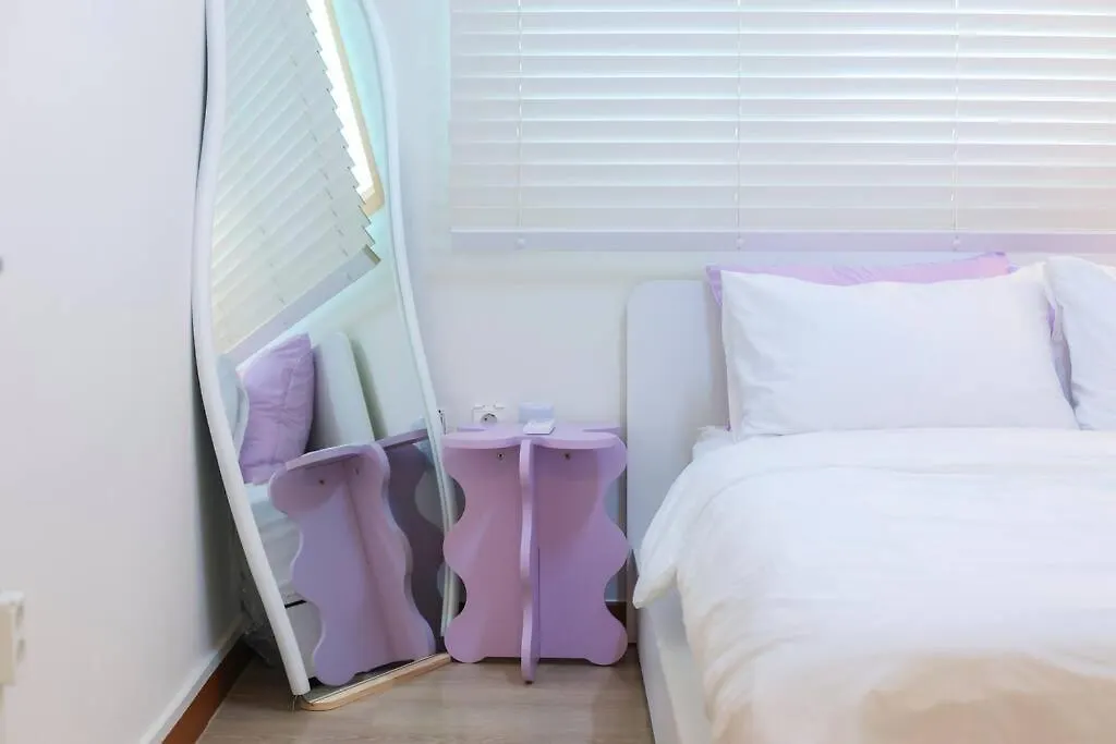 Holiday home NewSpellbinding House/ Hongik St. Exit2 10Min Villa Seoul