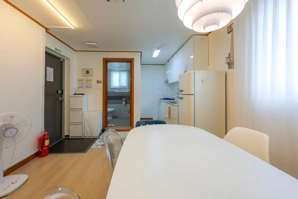 Villa NewSpellbinding House/ Hongik St. Exit2 10Min à Séoul Hébergement de vacances